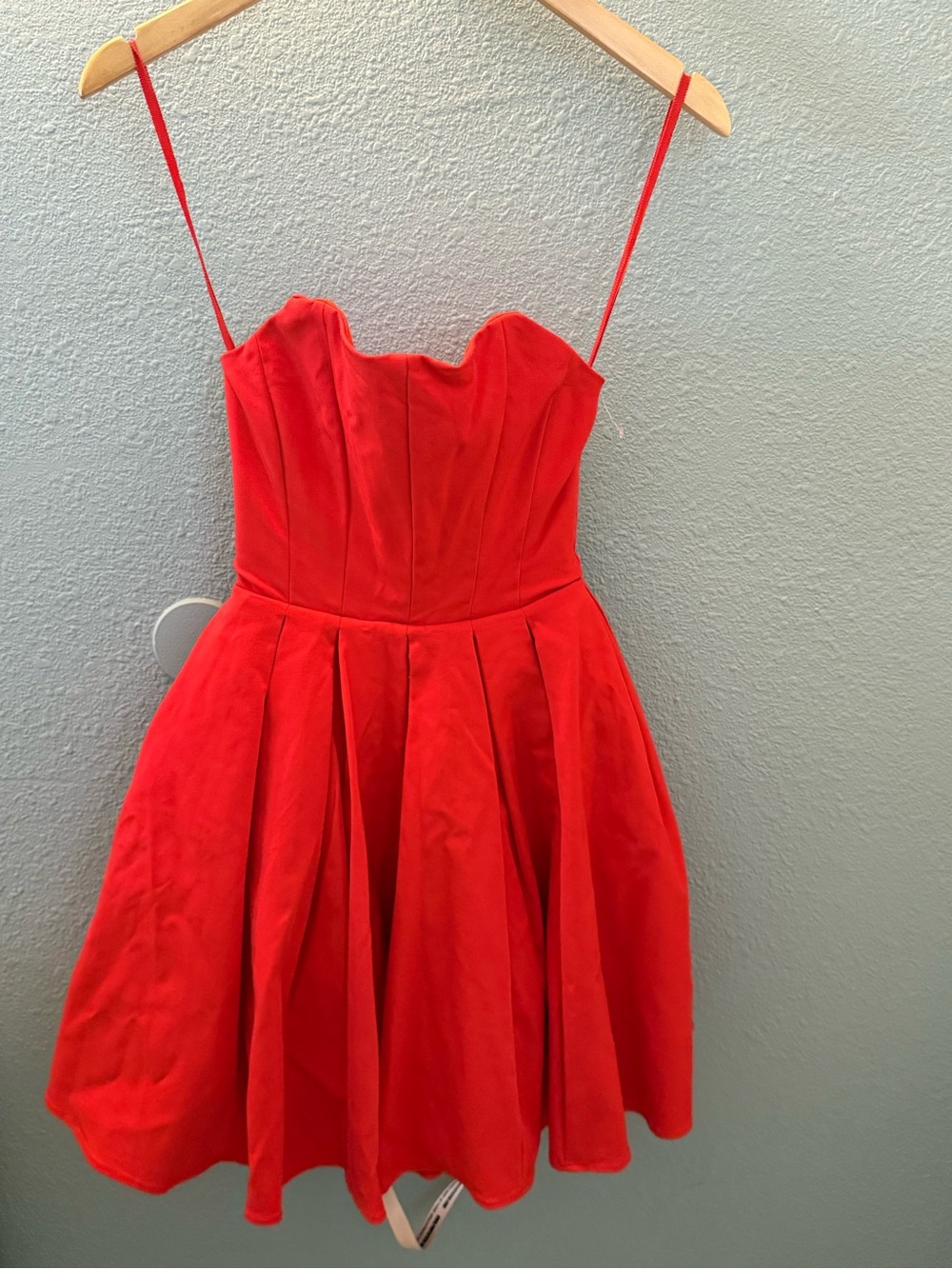 House of Cb Emmanuela Italian Tomato Strapless Pleated Mini Dress - Picture 4 of 7